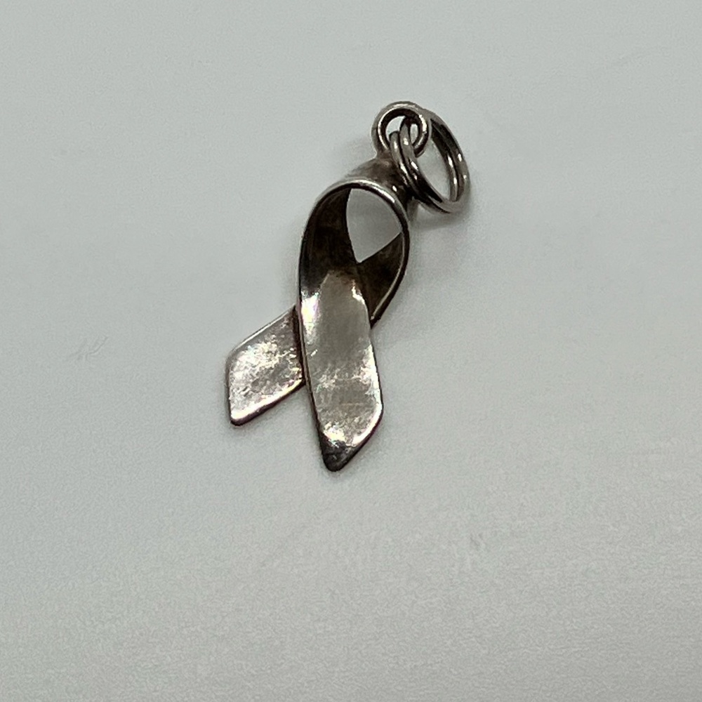 Vtg 925 Sterling Silver Awareness Ribbon Charm / Pendant